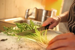 2017-03-21 Honorine en cuisine 2